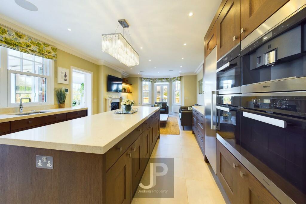 Additional property image - Robin Hood Road, Brentwood
