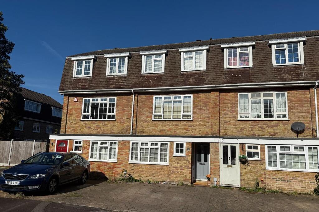 Main image of property: £475,000 - £500,000 Wingway, Brentwood