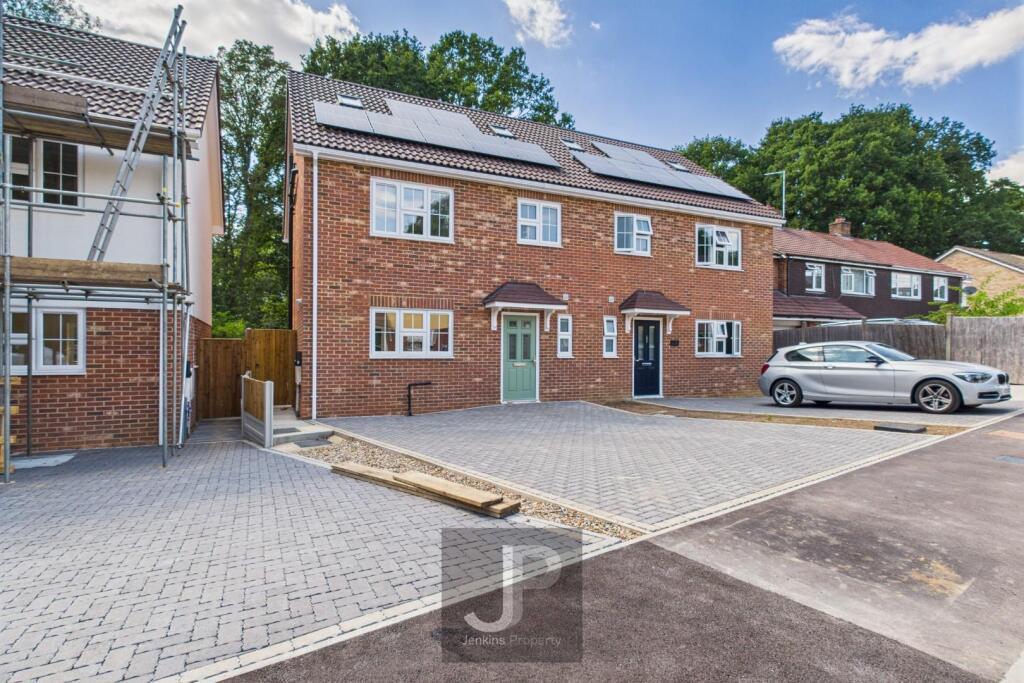 Main image of property: La Plata Grove, Brentwood