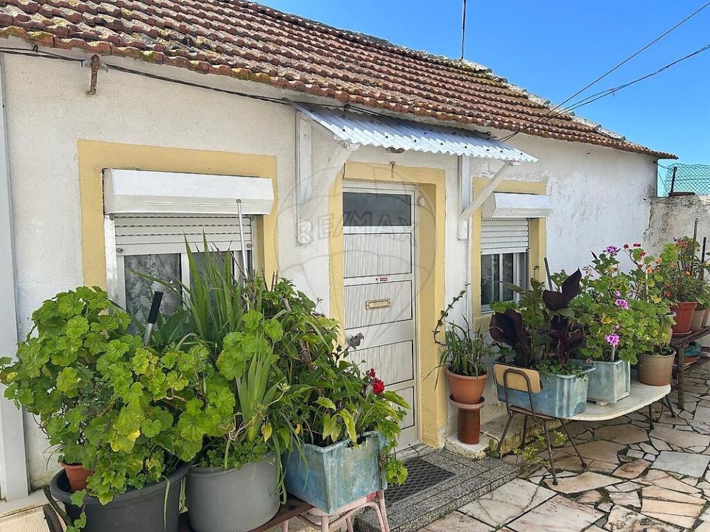Main image of property: Setúbal, Almada