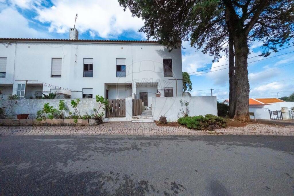 Main image of property: Setúbal, Santiago do Cacém