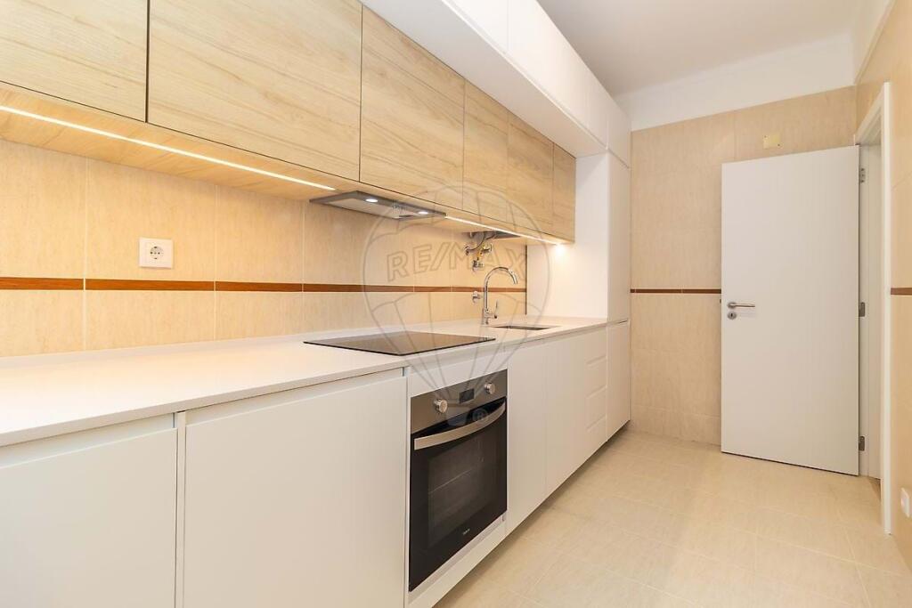 Main image of property: Setúbal, Setúbal