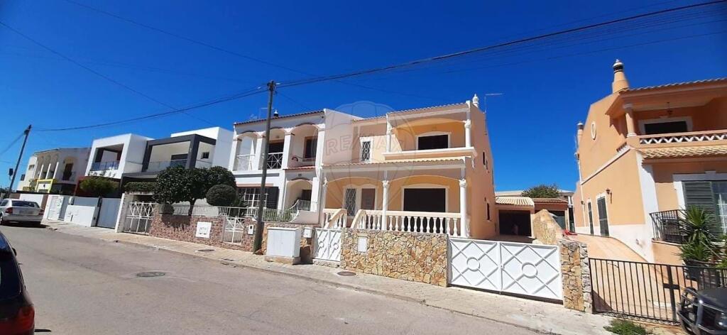 Main image of property: Algarve, Portimão