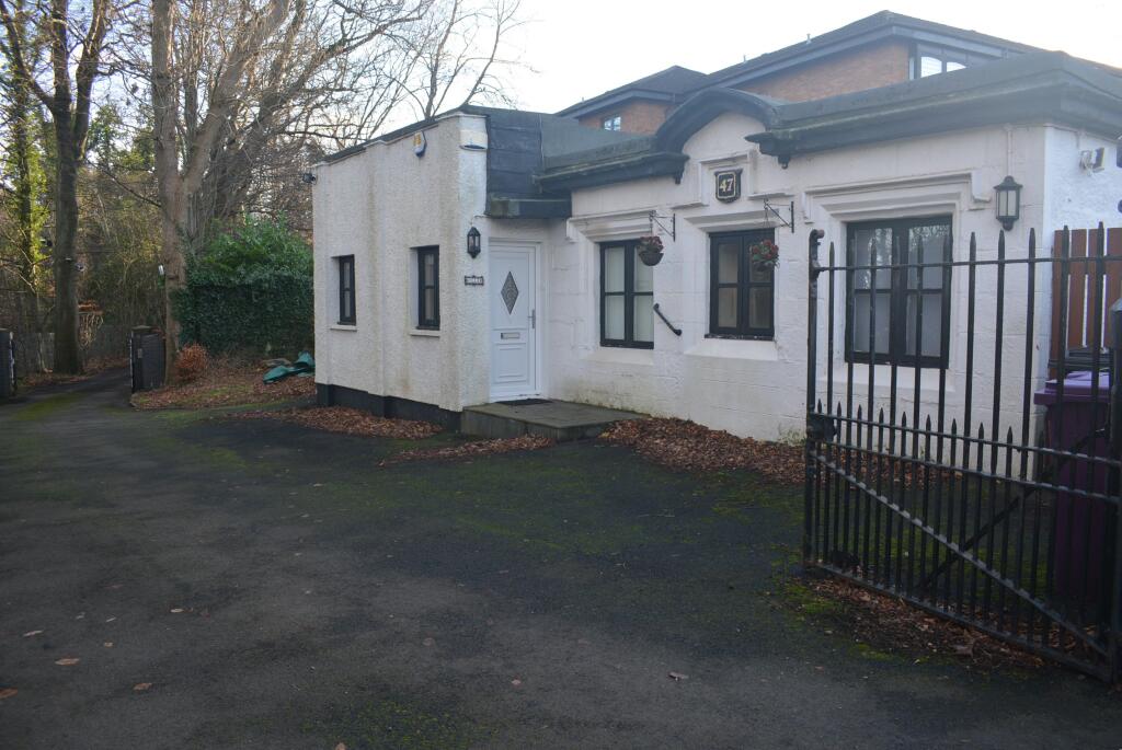Main image of property: Cartbank Lodge, 47 Netherlee Road, Cathcart, Glasgow, G44 3YU