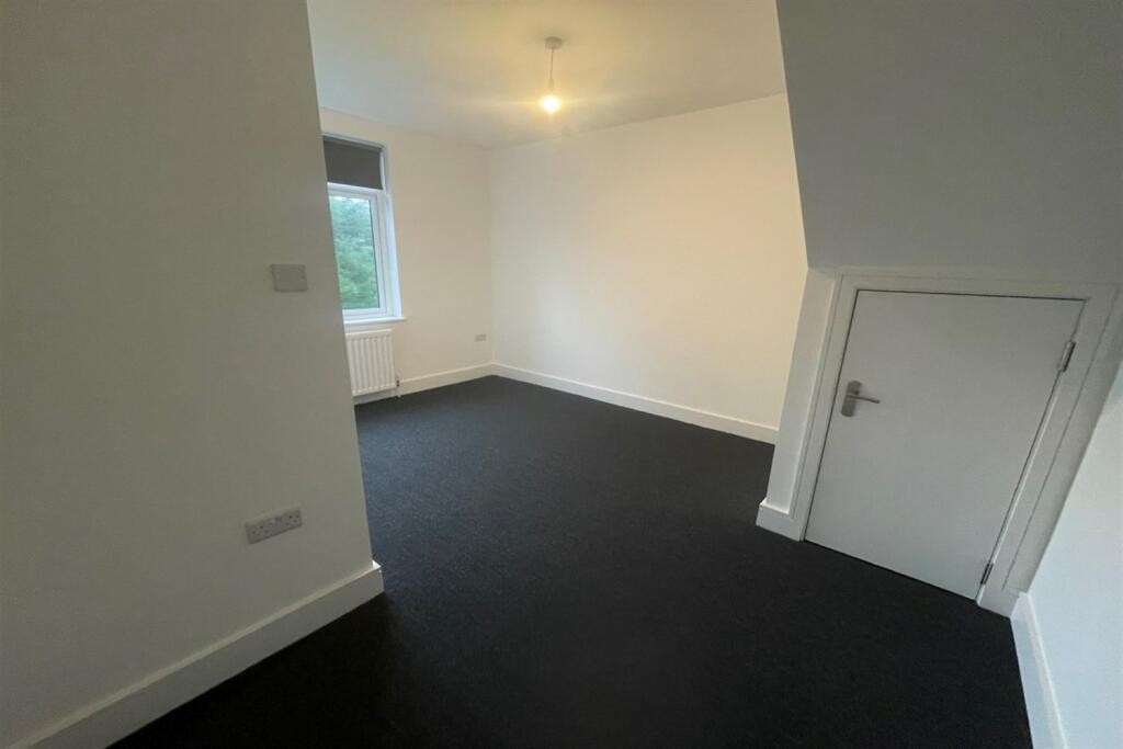 Additional property image - Mill Road, Worthing, BN11