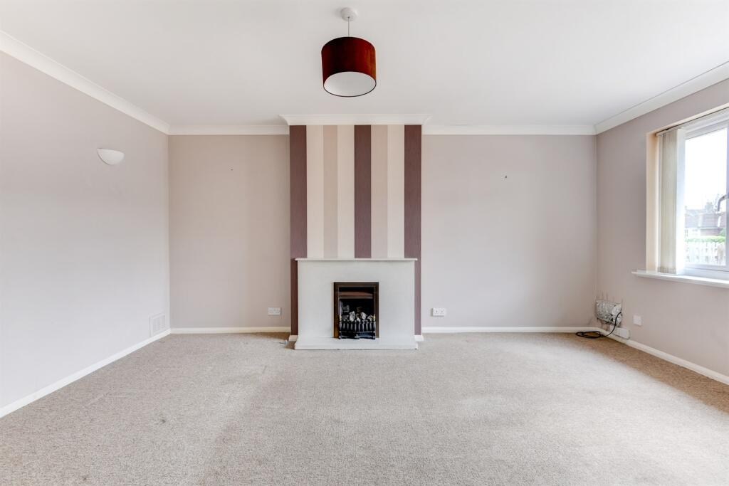 Additional property image - Devonport Road, Worthing, BN11