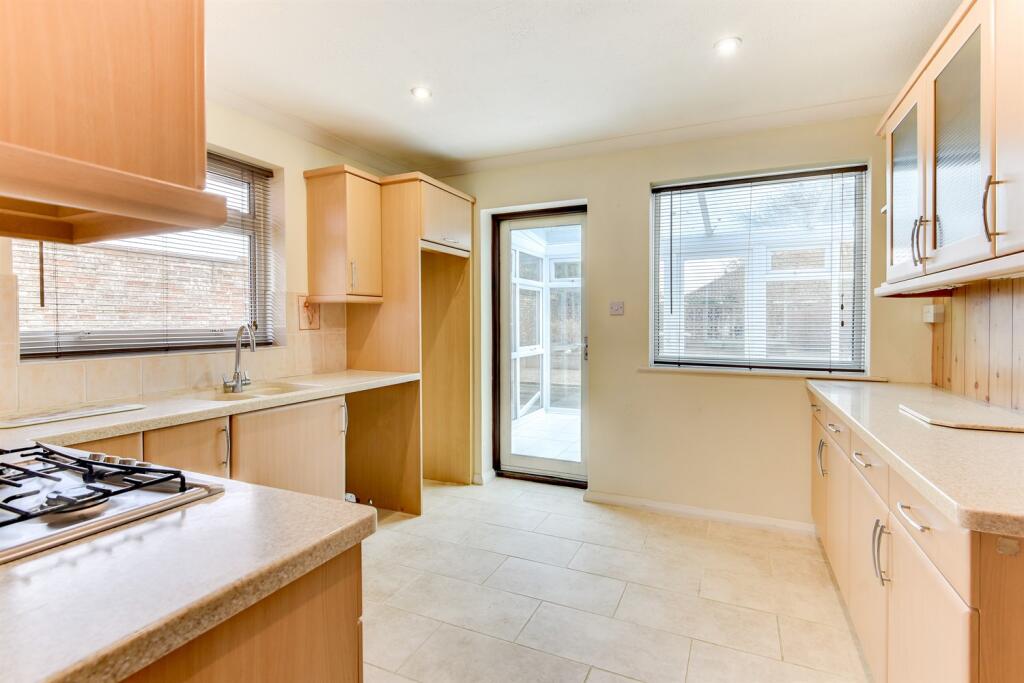Additional property image - Devonport Road, Worthing, BN11