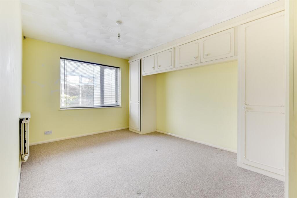 Additional property image - Devonport Road, Worthing, BN11