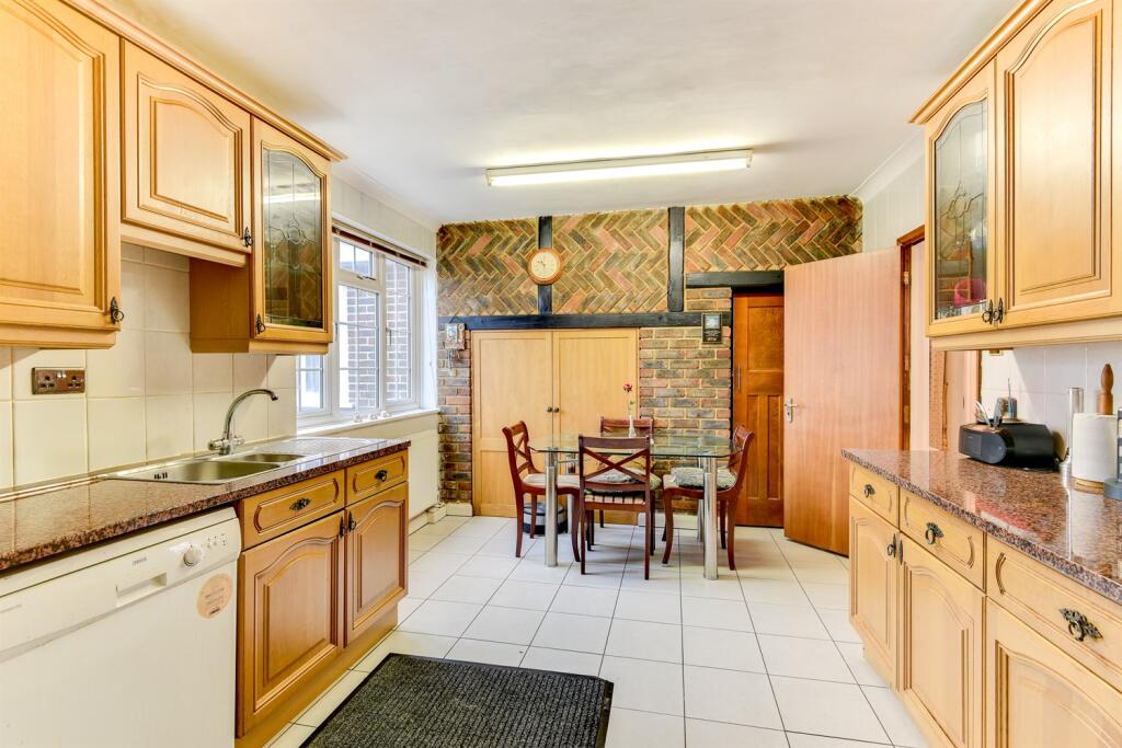 Additional property image - Broadmark Way, Rustington, Littlehampton, BN16