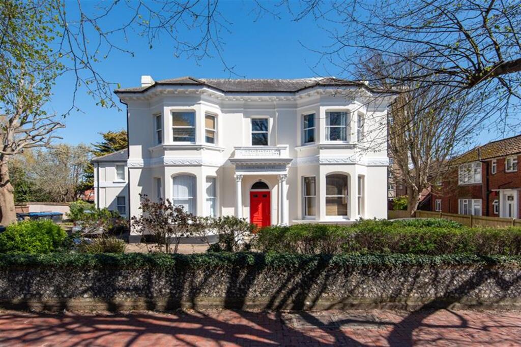 Main image of property: Charnwood Court, Farncombe Road, Worthing, BN11