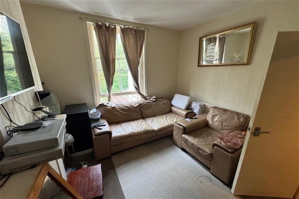 Main image of property: Cambridge Gardens, Hastings, TN34