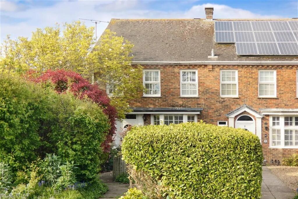 Main image of property: Fairlawn, Woodlands Avenue, Rustington, Littlehampton, BN16