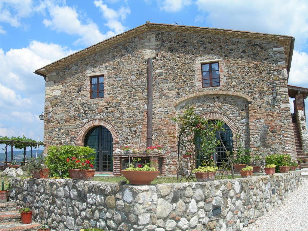 5 bedroom stone house for sale in Tuscany, Pisa, Chianni, Italy
