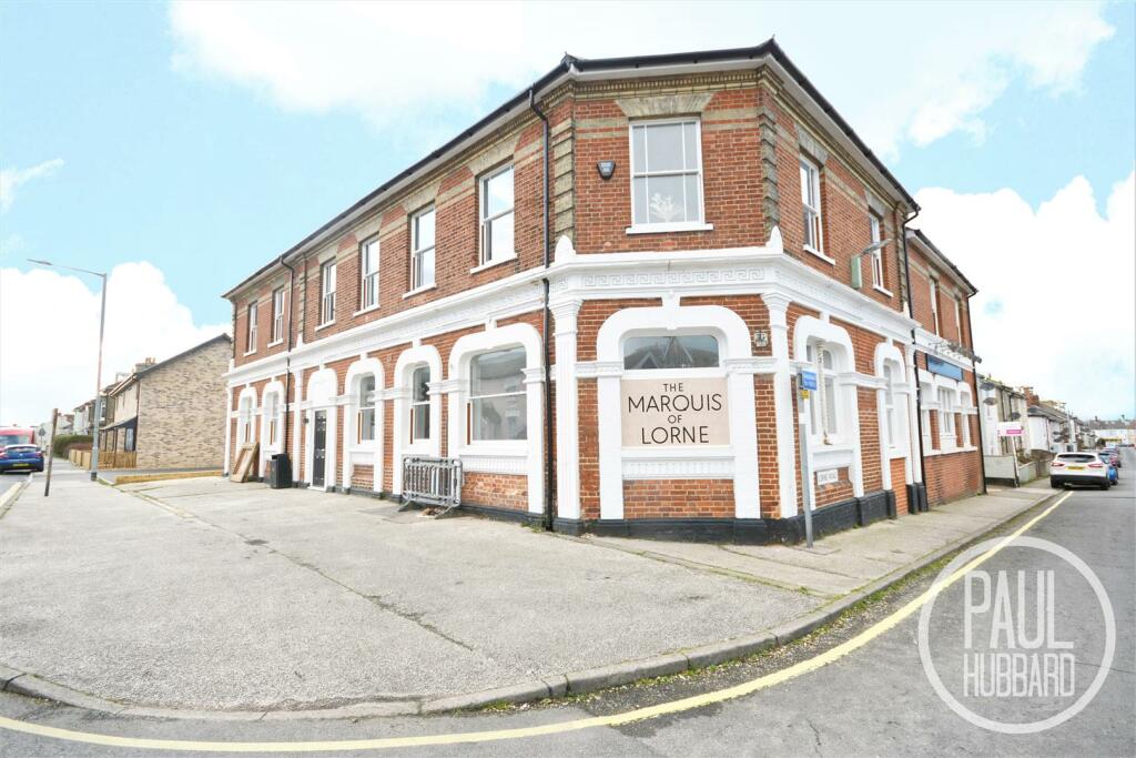 1 bedroom apartment for sale in Carlton Road, Kirkley, NR33