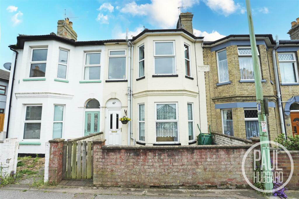 3 bedroom terraced house for sale in Church Road, Lowestoft, Suffolk, NR32