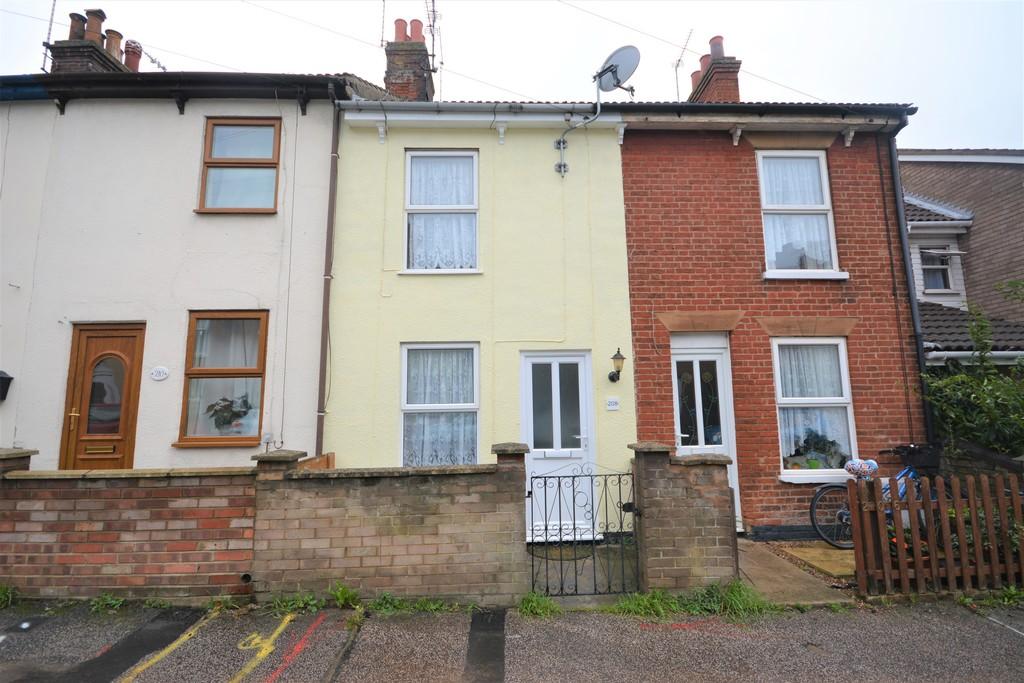 3 bedroom terraced house for sale in Raglan Street, Lowestoft, Suffolk