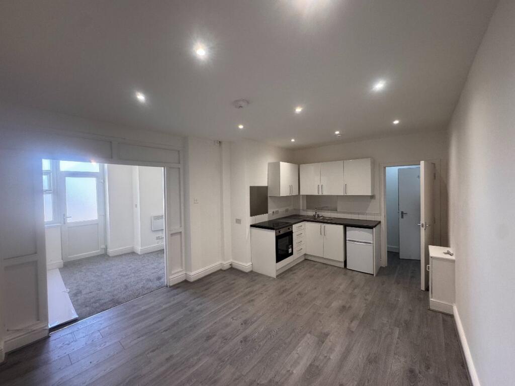 Main image of property: Flat , Osbourne Apartments,  Maitland Avenue, Thornton-Cleveleys