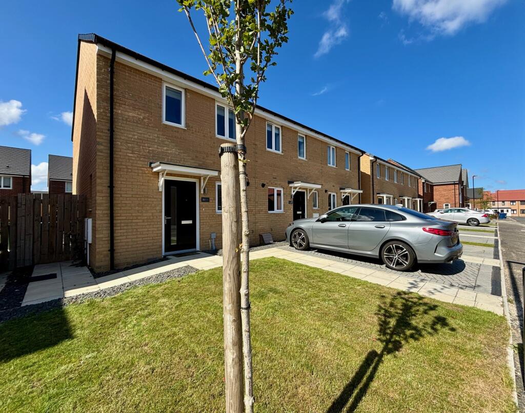 Main image of property: Poppy Place, Great Park