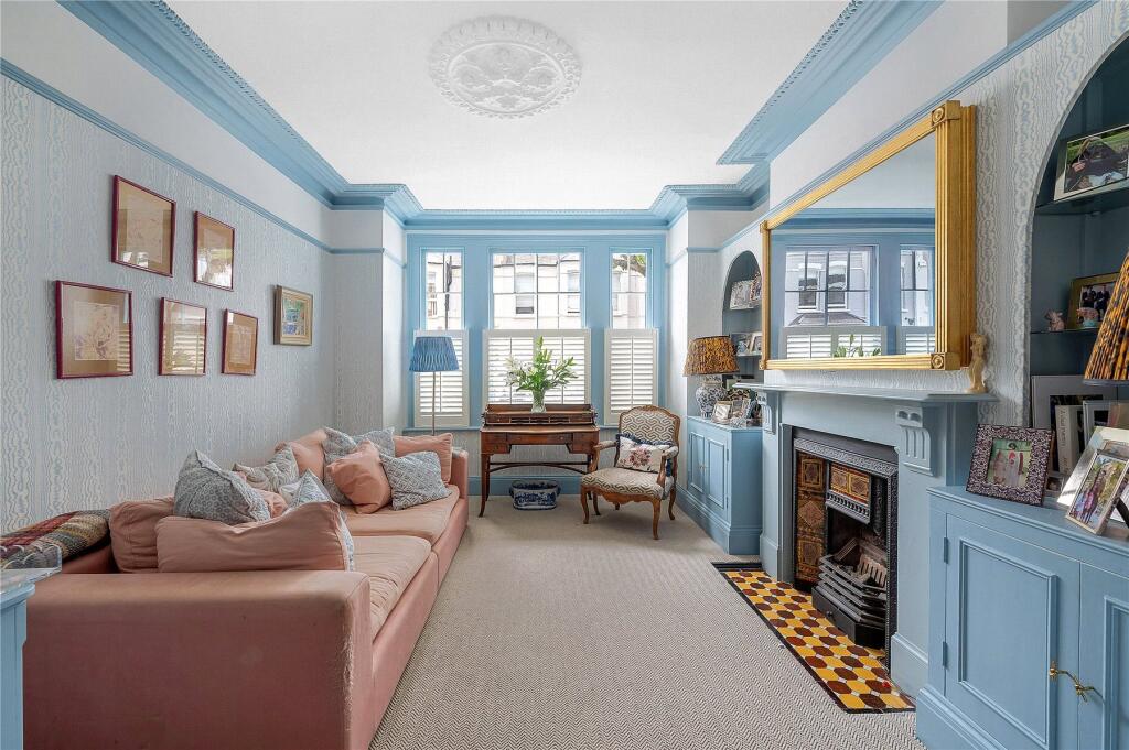 Main image of property: Eddiscombe Road, Parsons Green, London, SW6