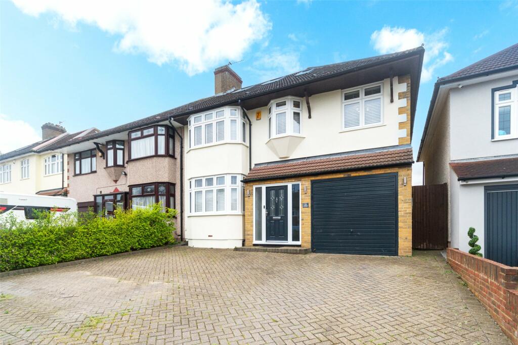 5 bedroom semidetached house for sale in Little Heath Road, The