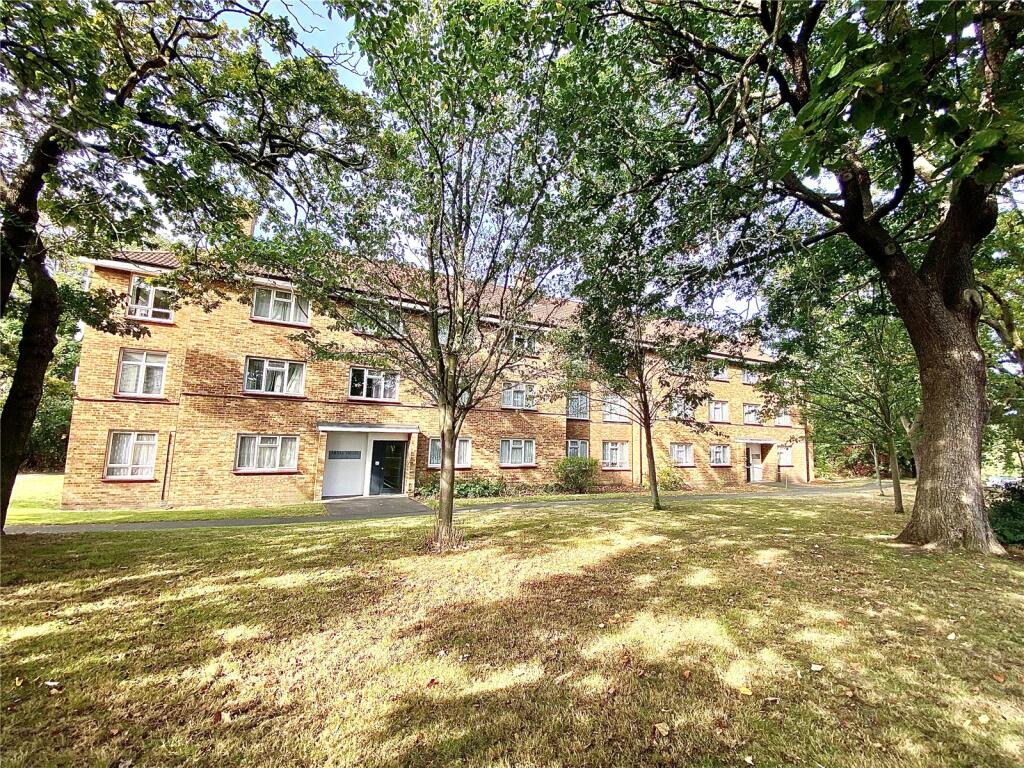 3 bedroom apartment for sale in Arras House, Woolwich Road, Upper Abbey