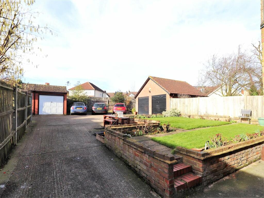 Additional property image - Upton Road, South Bexleyheath, Kent, DA6