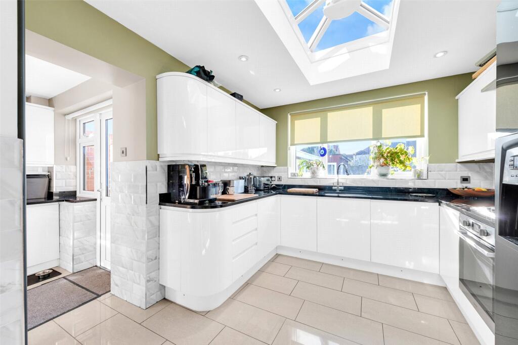 Additional property image - Sutcliffe Road, Welling, DA16