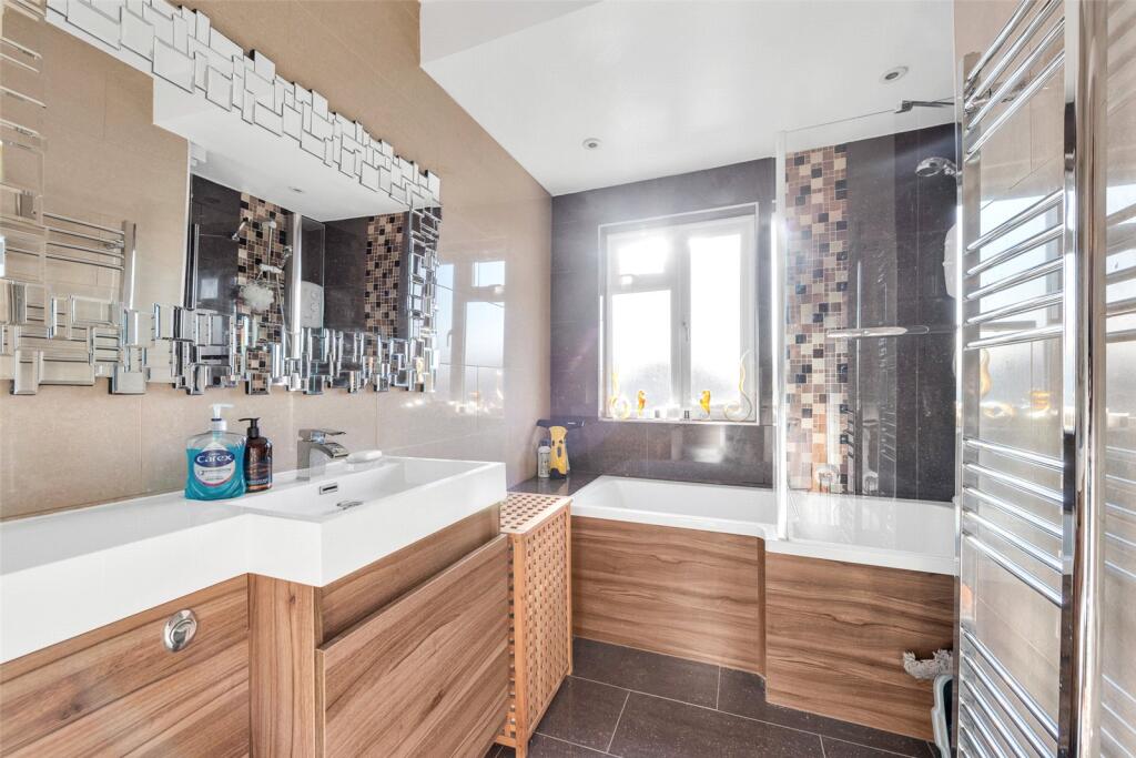 Additional property image - Sutcliffe Road, Welling, DA16