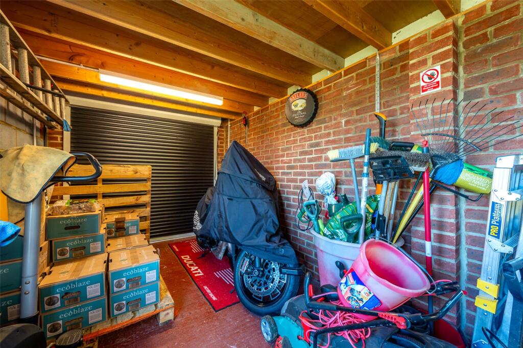Additional property image - Sutcliffe Road, Welling, DA16