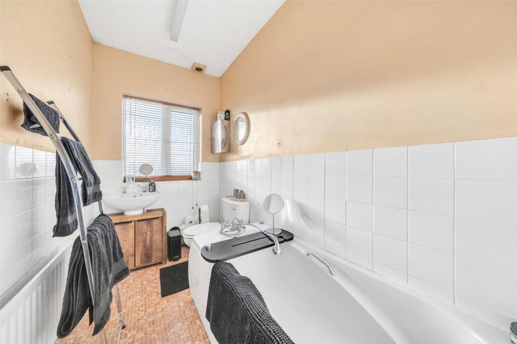Additional property image - King Harolds Way, Bexleyheath, Kent, DA7