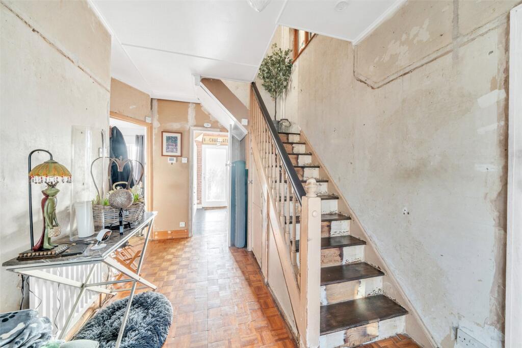 Additional property image - King Harolds Way, Bexleyheath, Kent, DA7