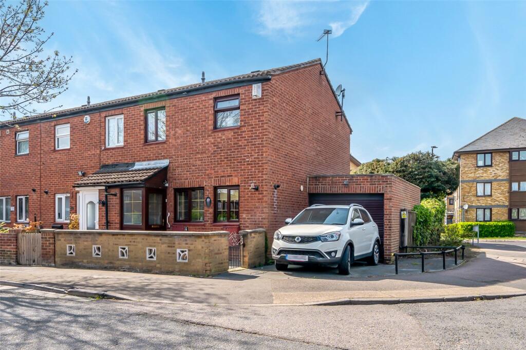 Main image of property: Grange Crescent, Thamesmead, London, SE28