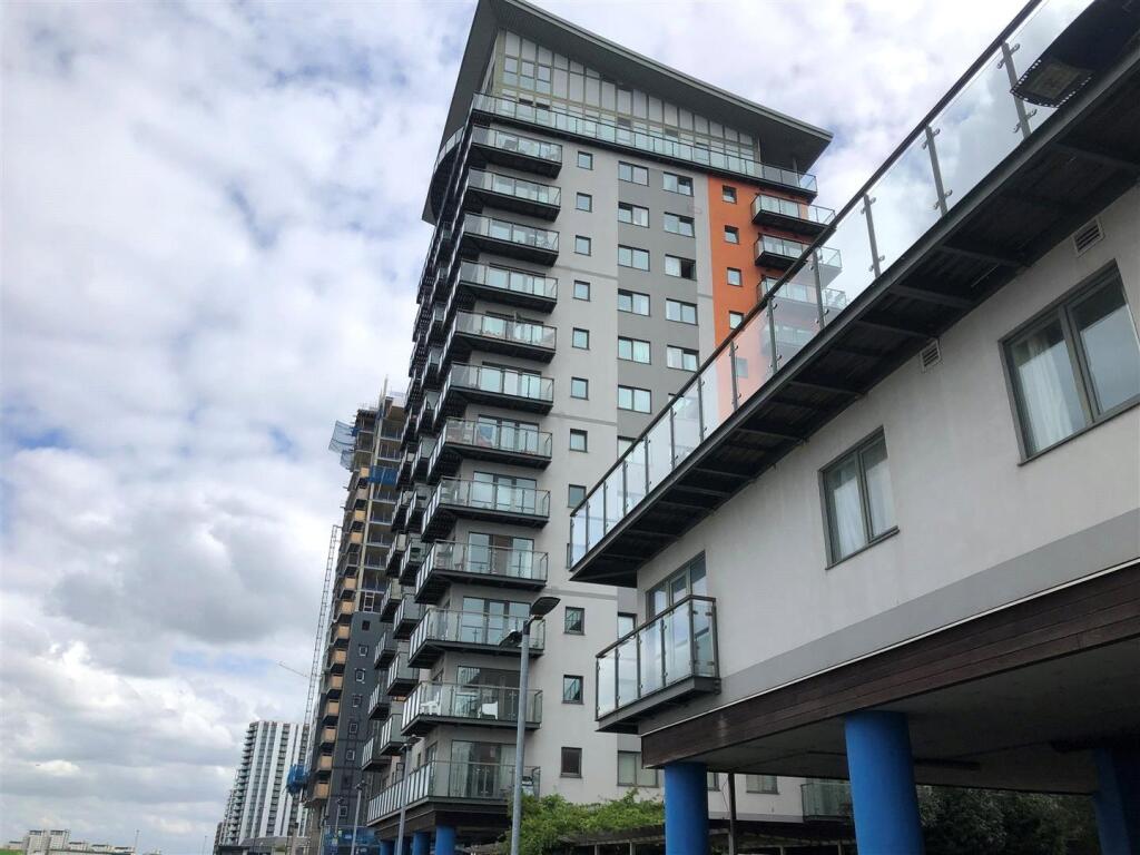 Main image of property: Mast Quay, London, SE18