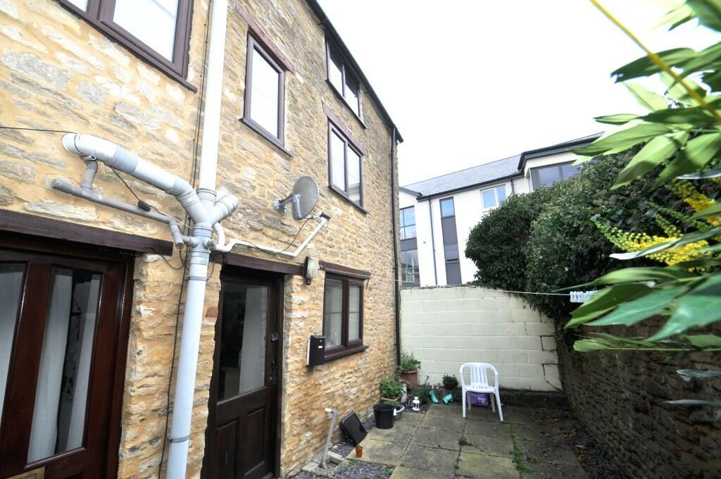 1 bedroom end of terrace house for rent in Market Place, Brackley