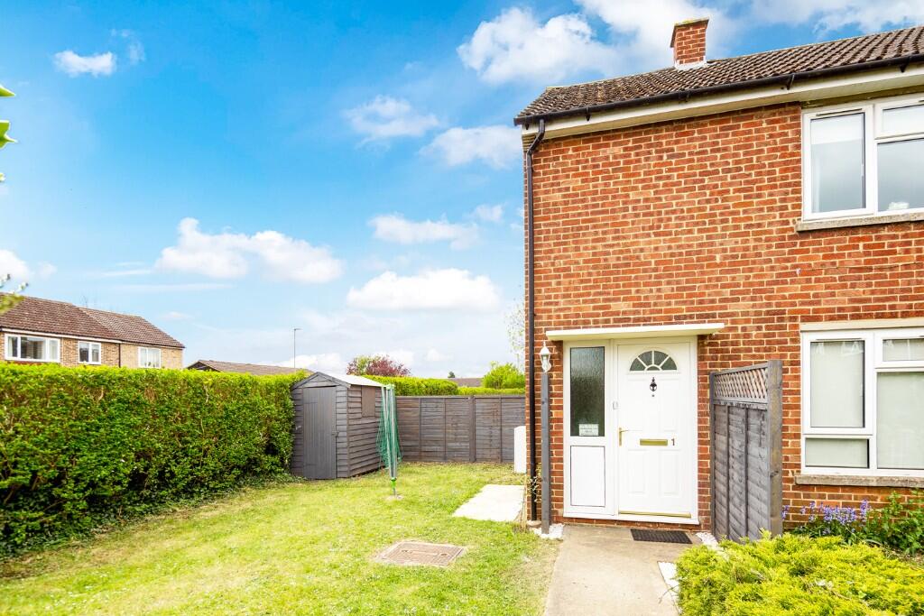 Main image of property: Pembroke Way, Bicester, Oxfordshire, OX26