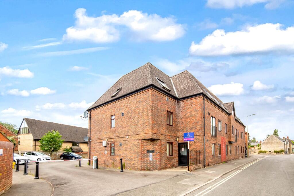 Main image of property: North Street, Bicester, Oxfordshire, OX26