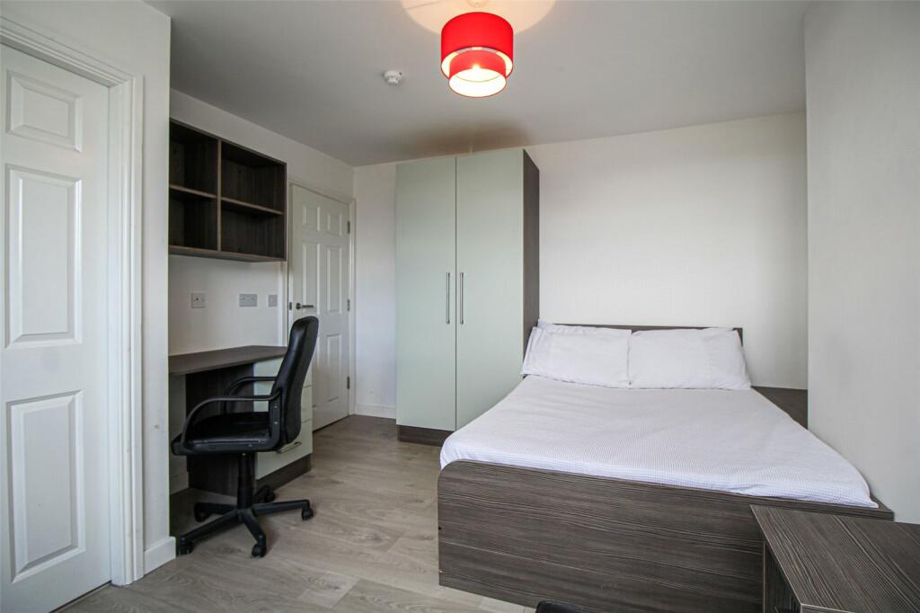 Studio apartment for rent in Brudenell Road, Leeds, LS3 #686896, LS3
