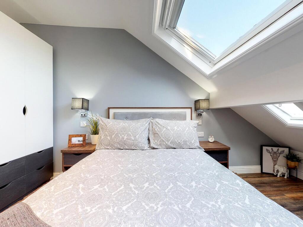 Main image of property: Apt 14, 40 Clarendon Road #592254
