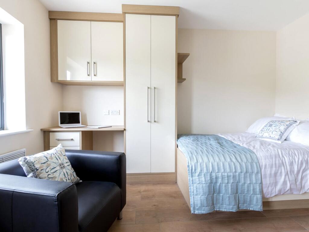 Main image of property: Apt 5, Lofthouse Residence #267585