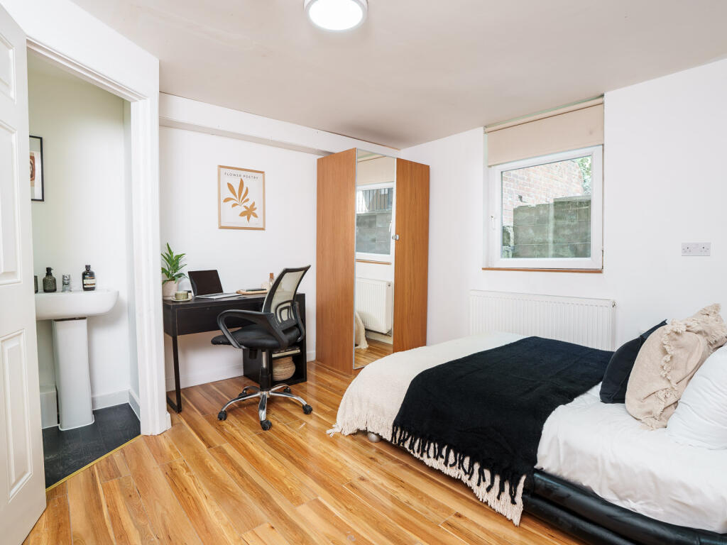 Main image of property: Apt 2C, 19 Regent Park Terrace #497985
