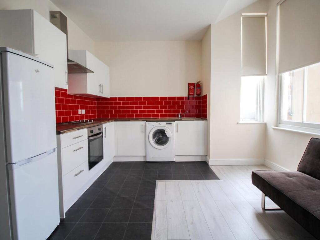 Main image of property: Apt 3A, 31 Clarendon Road #931863