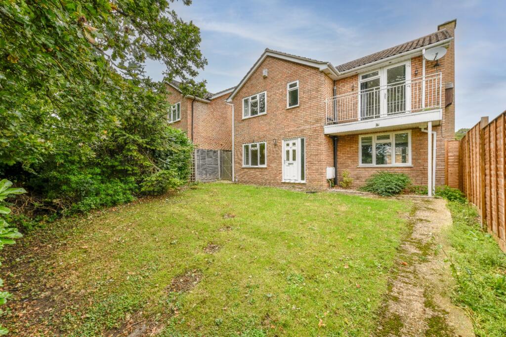Main image of property: Willow Close, Little Paxton, St. Neots, Cambridgeshire, PE19