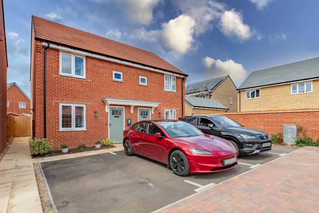 Main image of property: Little Paxton, St. Neots, Cambridgeshire, PE19