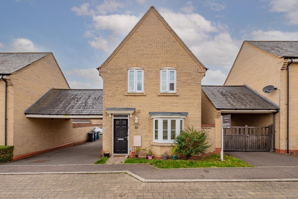 Main image of property: Lannesbury Crescent, St. Neots, Cambridgeshire, PE19 6AF