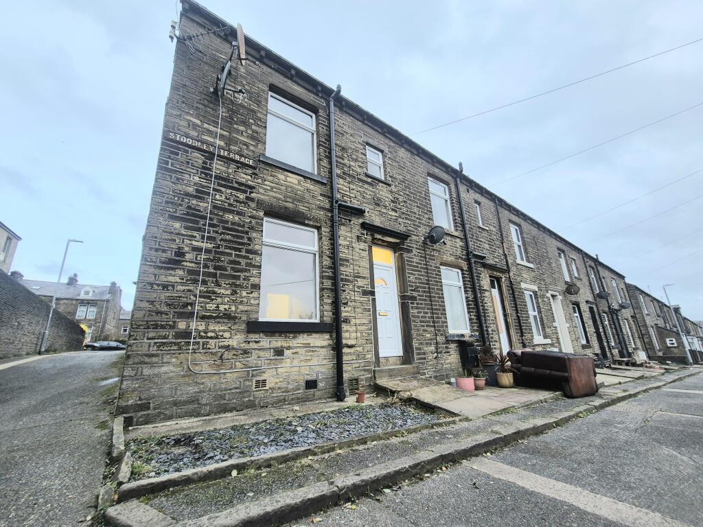 Main image of property: Stoodley Terrace, HALIFAX
