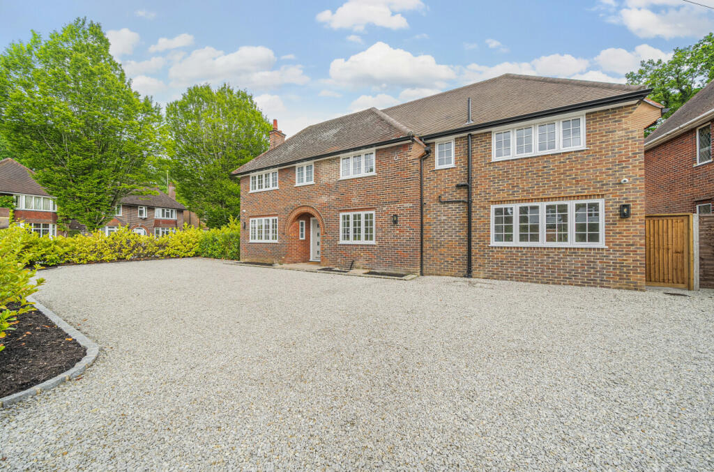 4 bedroom detached house for sale in Wheatsheaf Close, Horsell, Surrey ...