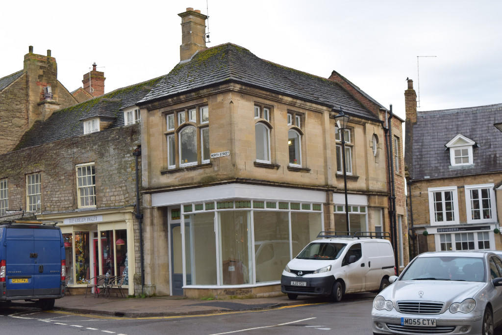 High street retail property for rent in North Street, Oundle, PE8