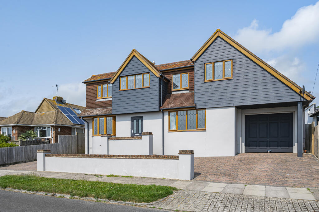Main image of property: Oaklands Avenue, Saltdean, Brighton, East Sussex, BN2