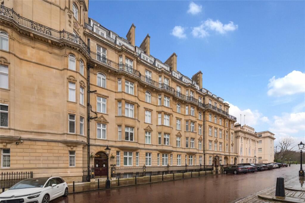 2 bedroom flat for sale in Harley House, Brunswick Place, NW1