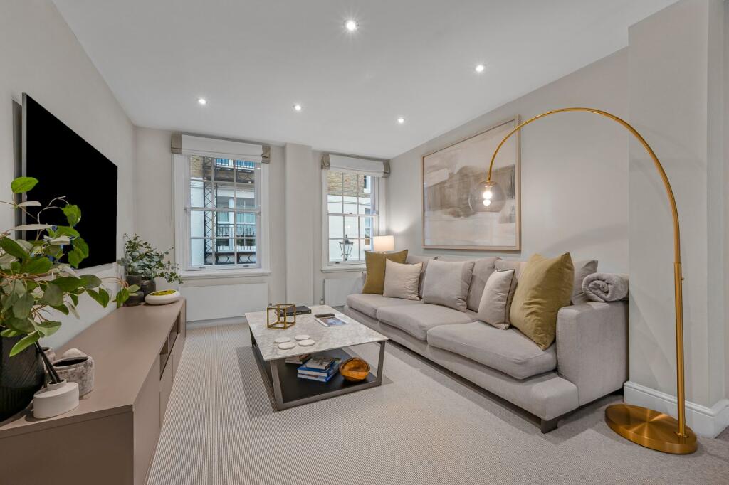 Main image of property: Cornwall Terrace Mews, 
Regent's Park, NW1